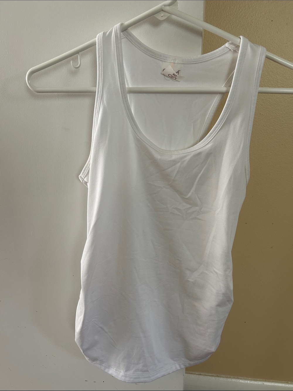 CALIA by Carrie Underwood White Scoop Neck Tank